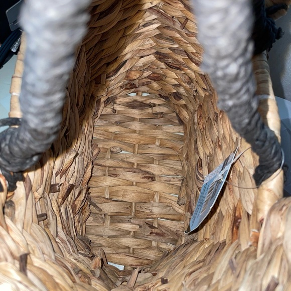 Wicker Basket - Picture 3 of 6